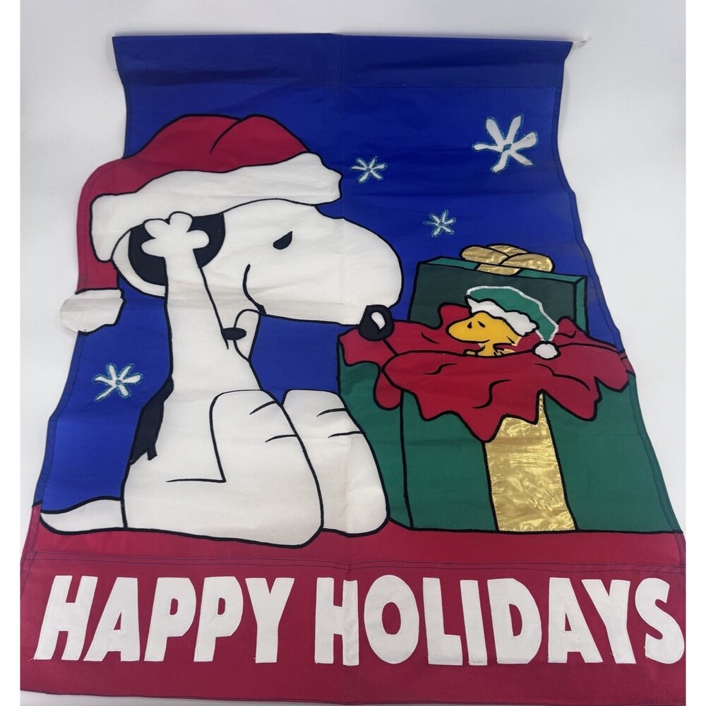 PEANUTS CHRISTMAS HAPPY HOLIDAYS SNOOPY WOODSTOCK GARDEN OUTDOORS FLAG 28" X 40"